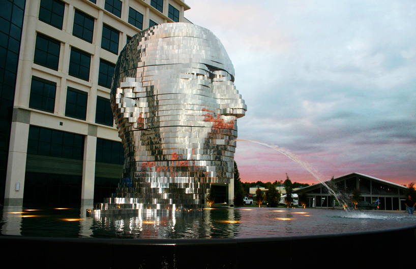 Charlotte’s Spinning Metalmorphosis Fountain Is Amazing The World (Video)