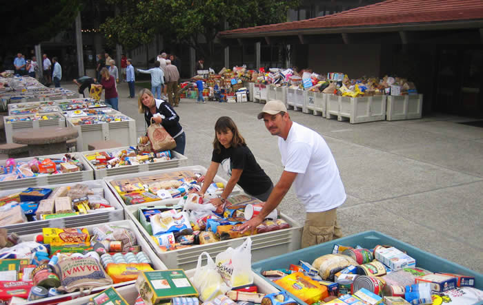 This Lake Norman Company Is Raising 1,500 LBs of Food For The Needy