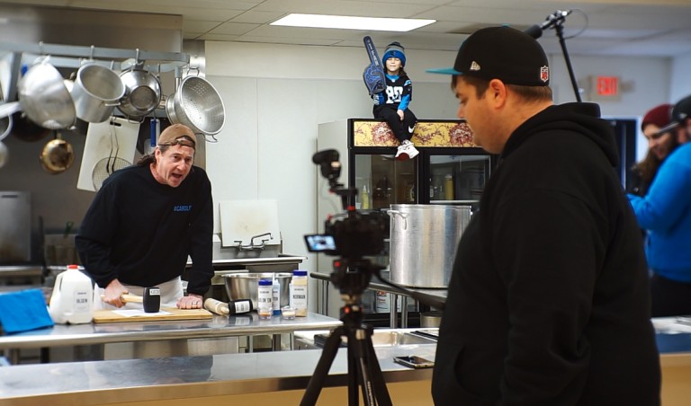 Vic The Chiliman Cooks Up Some Cardinals Birdstew for the Panthers NFC Championship Game (Video)