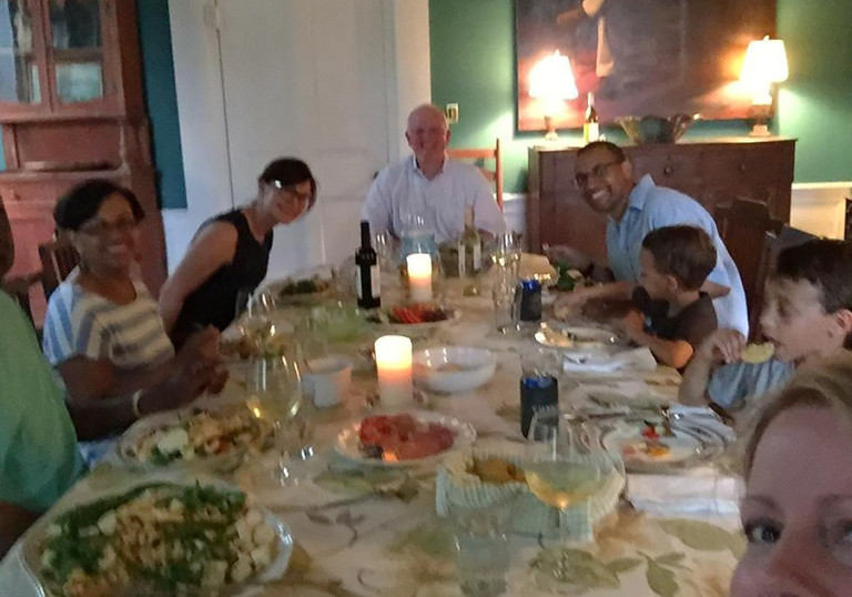 South Carolina Slave Descendant Unites With Plantation Owner Over Heartwarming Dinner