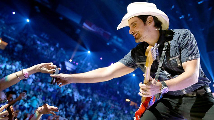 brad-paisley-in-charlotte