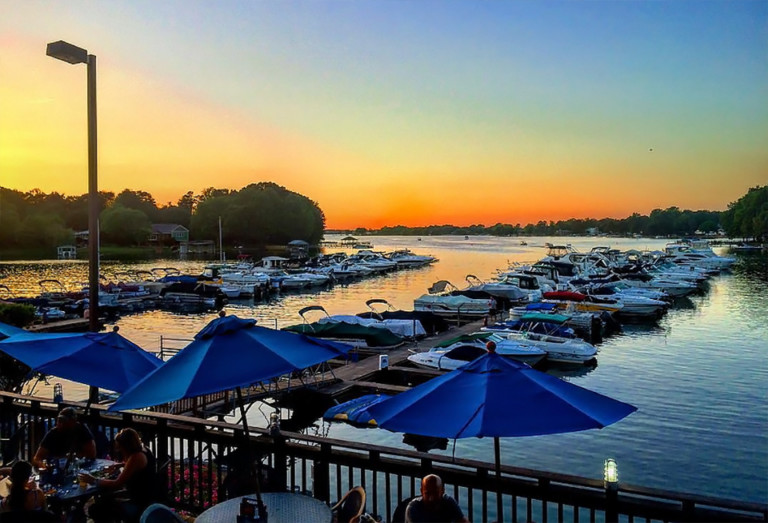 Lake Norman’s Legendary ‘Rusty Rudder’ Is About To Go Out Of Business