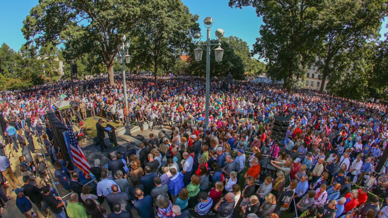 Franklin Graham Ends Decision America Tour in NC W/ Record Crowd Of 14,200 people