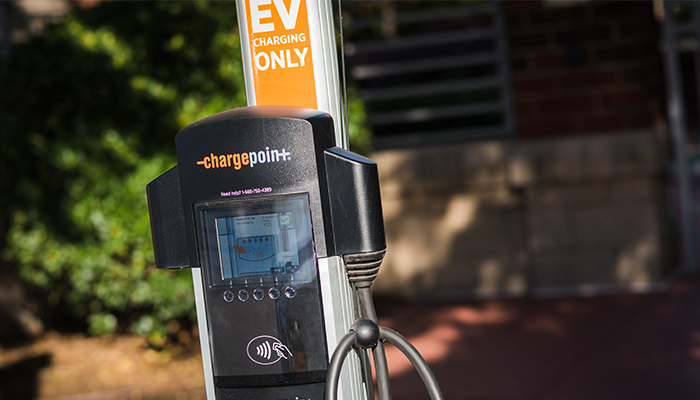 NC Governor and CLT Mayor Unveiling New ‘PoleVolt’ EV Station Today