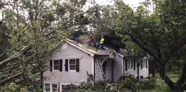 Powerful Microbursts Close Highway and Cause Widespread Damage in Gaston County