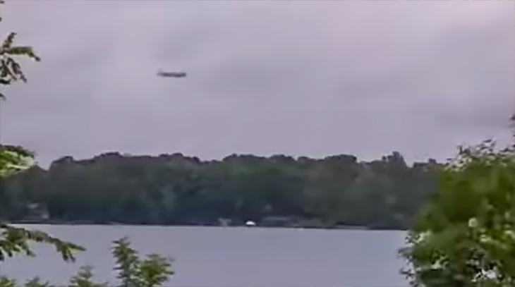 Video of UFO Sighting Over Lake Norman Now Going Viral