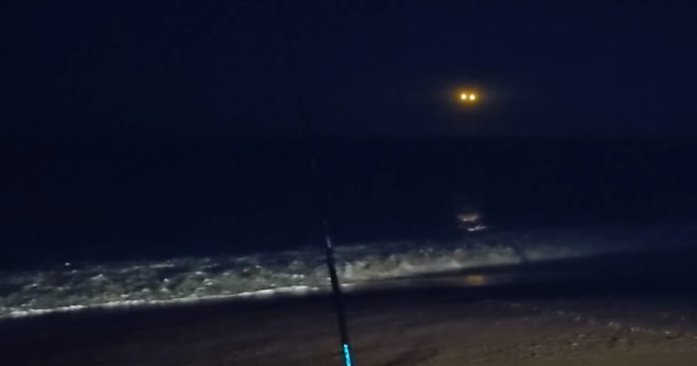 Video of Possible UFO Lights Off North Carolina Coast Now Going Viral