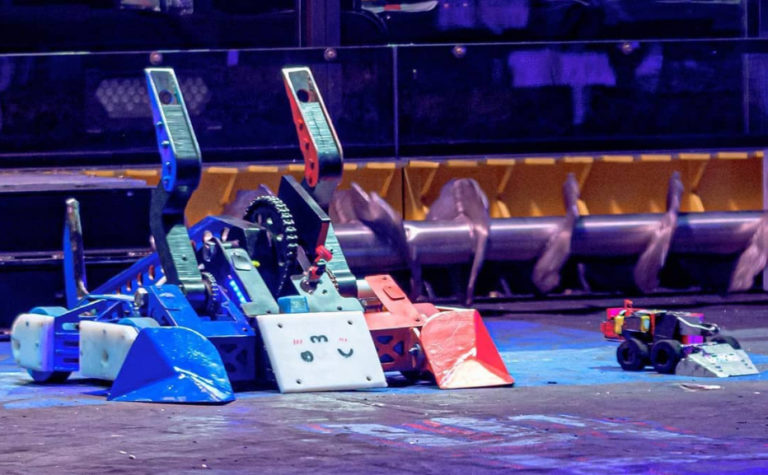 Call For Participants: Robot Wars Coming to Uptown