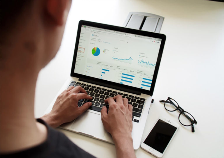 How Does Sentiment Analysis Impact AI Crypto Trading?