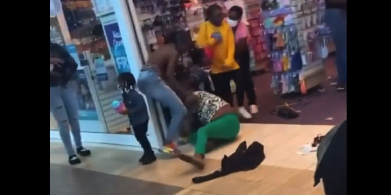 Massive Brawl Breaks Out At Northlake Mall