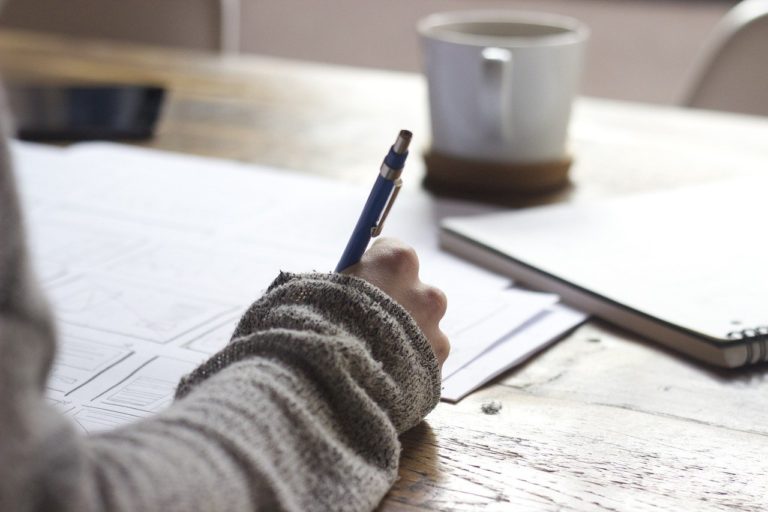 The Tricky Art of Choosing the Best Assignment Writing Service