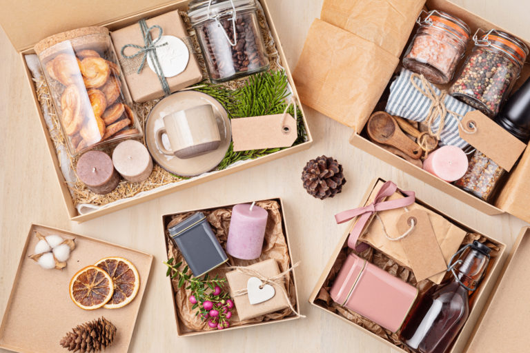 Eco-Friendly Fragrance Solutions: Essential Oils vs. Handcrafted Candles