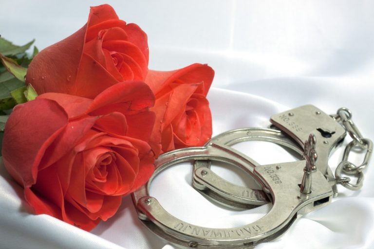NC Sheriff’s Office Going Viral After Offering “Valentine’s Day Special” for Exes with Warrants