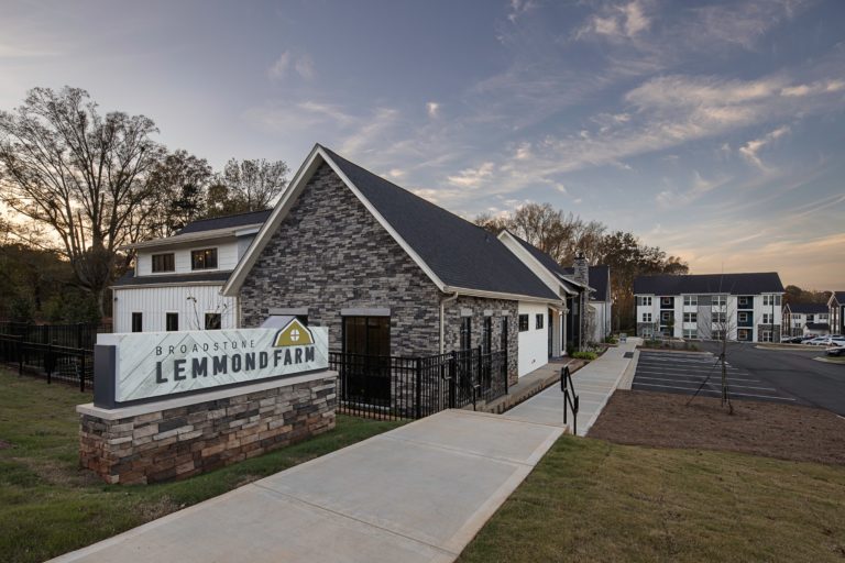 Charlotte’s Broadstone Lemmond Farm: Modern Farmhouse Apartments’ Master Plan Preserves NC’s Outdoor Heritage