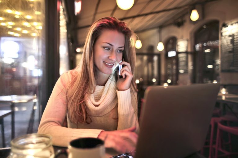 Dine with WIFI in Charlotte: quenching your hunger while doing the things you love online