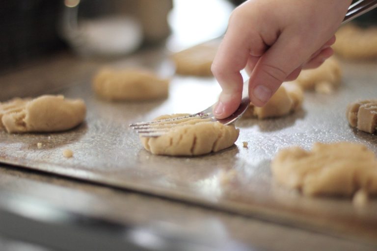 4 activities to make snack time with the kids fun and interesting