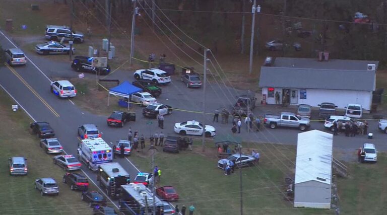 Police Fatally Shoot Armed Suspect After Taking Hostages In Gaston County Diner