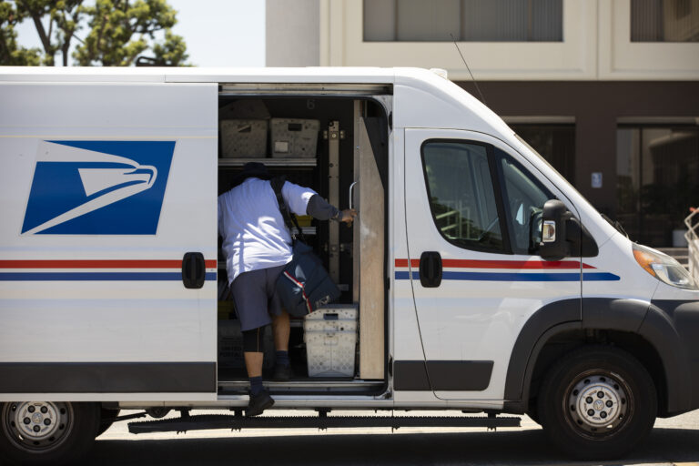 Is There Mail Delivery Today: USPS Schedules For 2022