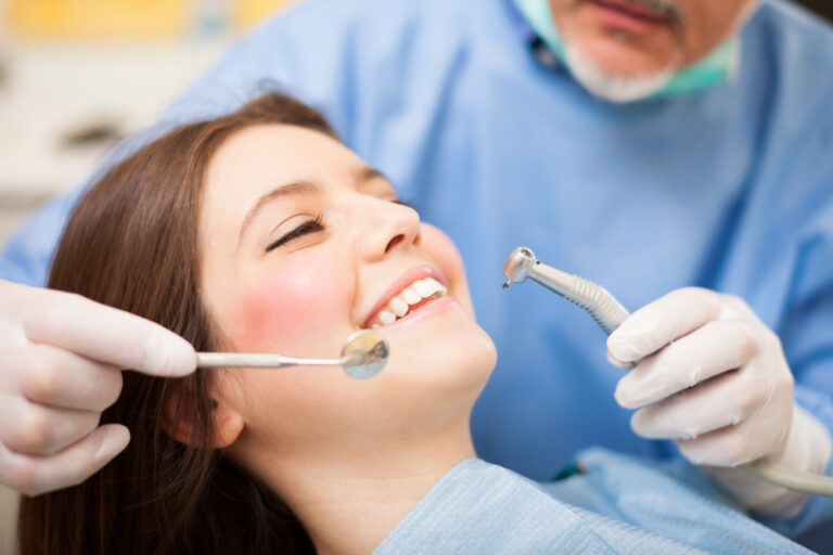 Getting Dental Implants in Mexico: Top Perks for You