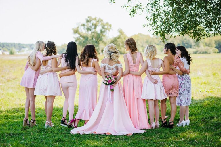 Choosing the perfect bridesmaid accessories