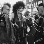 1970s-punk-wallet-chains