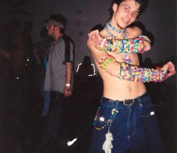 1990s rave wallet chain Charlotte Stories