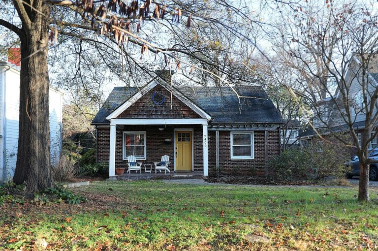 This 2 Bed, 1 Bath, 1,040 SqFt Charlotte House Was Just Listed For $599,000