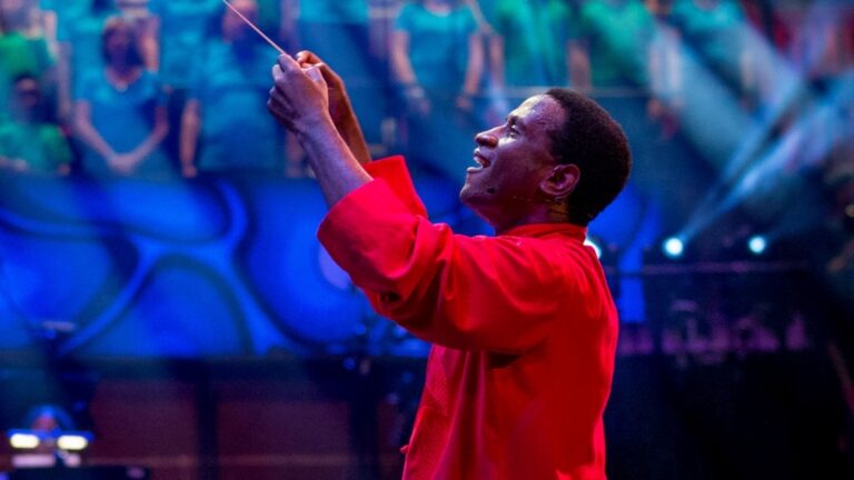 Charlotte’s Kwamé Ryan Makes History By Becoming First Black Conductor of Symphony
