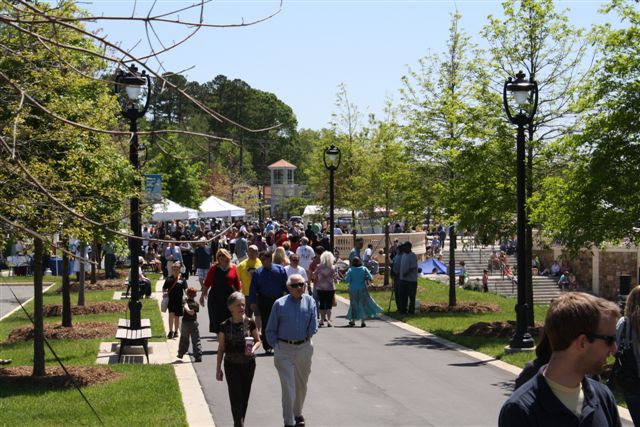 Kings Drive Art Walk kicks off 14th year at the Little Sugar Creek Greenway