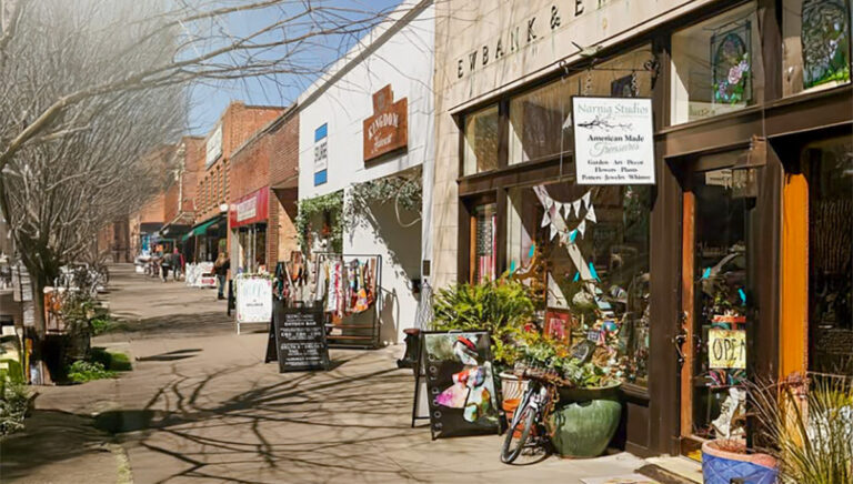 5 NC Main Streets Voted Among America’s Favorite Christmas Shopping Destinations