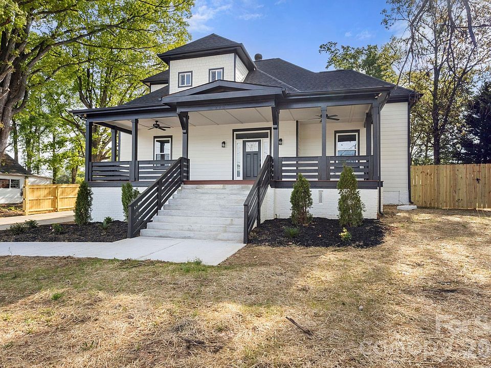 Listing photograph of 918 N New Hope Rd, Gastonia