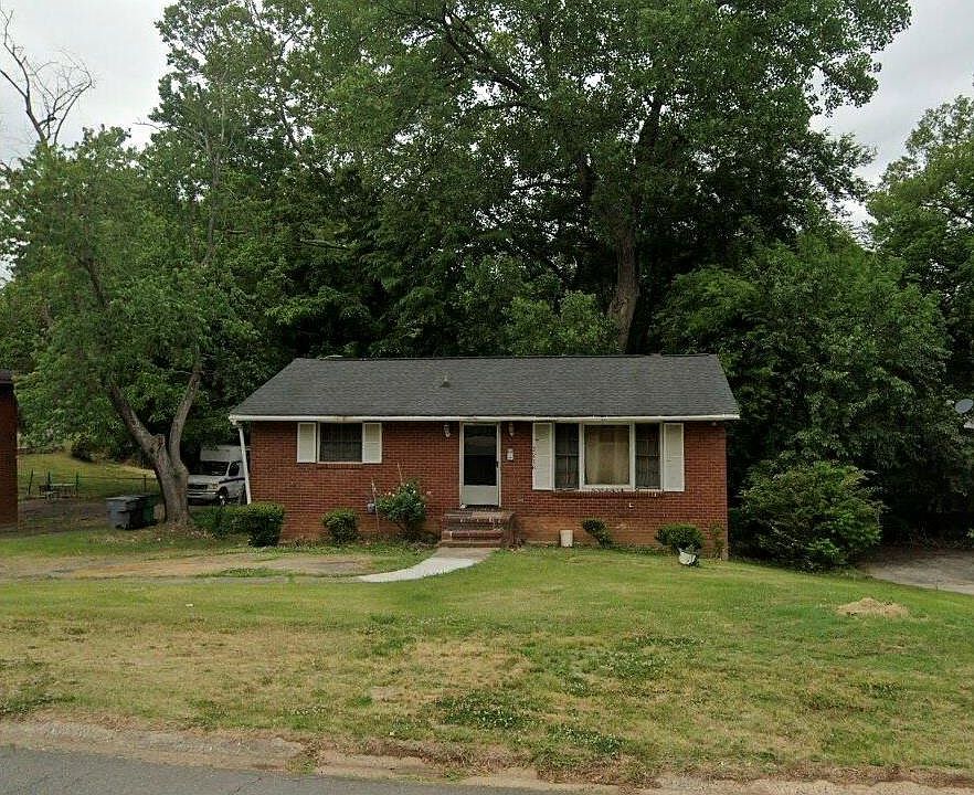 Listing photograph of 3216 Revolution Park Dr, Charlotte